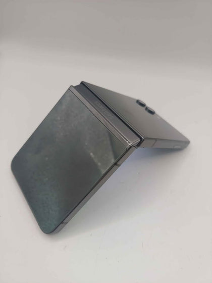 Samsung Galaxy Z Flip5, 256GB, Graphite, Unlocked, Unboxed *DEAL*