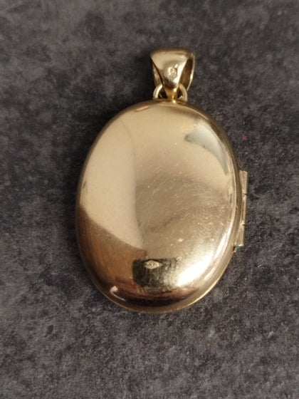 9ct Gold Vintage Locket Pendant