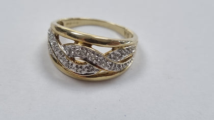 9ct Gold Diamond Ring Size O LEYLAND