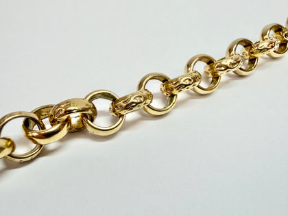 9ct yellow gold patterned 24