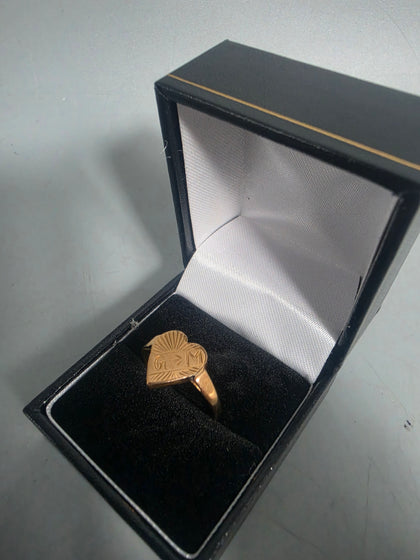 18CT Gold Ring 2.6G Size R