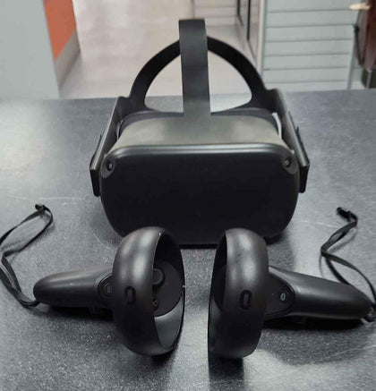 Oculus Quest 64GB VR Headset Used All-in-One Game System