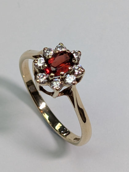 9ct Gold Ring with Red Stone - Size N