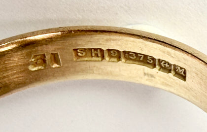 9ct Gold Wedding Band Size Y.5