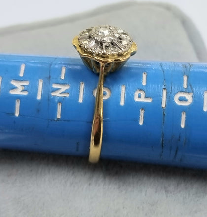 18ct Gold Diamond Daisy Ring Size O