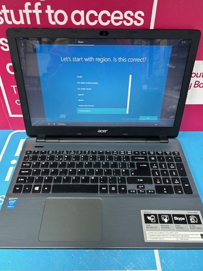 ACER ASPIRE E15 INTEL CORE I3 INTEL HD GRAPHITS 4400 12GB MEMORY 1000HDD WINDOWS 10 SILVER **UNBOXED**.