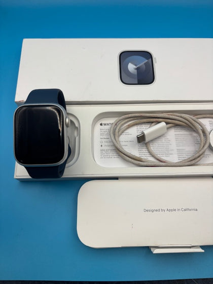 Apple Watch Series 9 - Cellular Silver Aluminium Case - 45MM / White Sport Band / Very Good