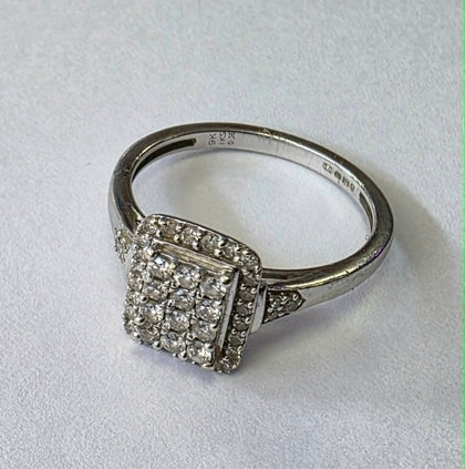 9ct White Gold Diamond Ring