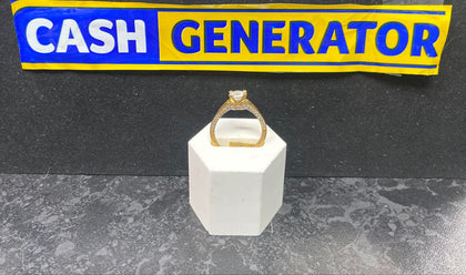 21ct Gold Ladies C/Z Ring (Size O) 3.55g