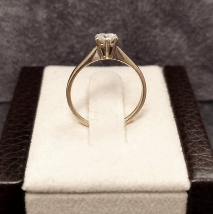 9ct White Gold Solitaire Ring - Size L