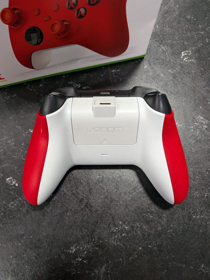 Xbox series x Controller Pulse Red Boxed + Venom Battery Pack