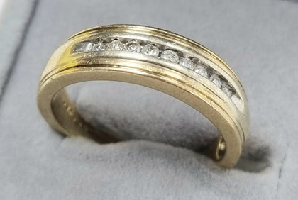 9ct Gold Diamond Ring