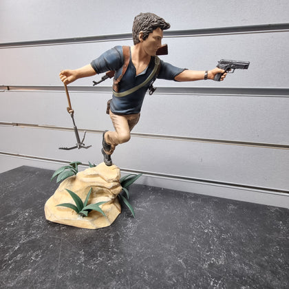 Uncharted 4: A Thief's End Nathan Drake Gaya Entertainment PVC Statue Unboxed