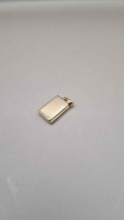 9ct Yellow Gold Opening Bible Book Pendant - 2.69 Grams