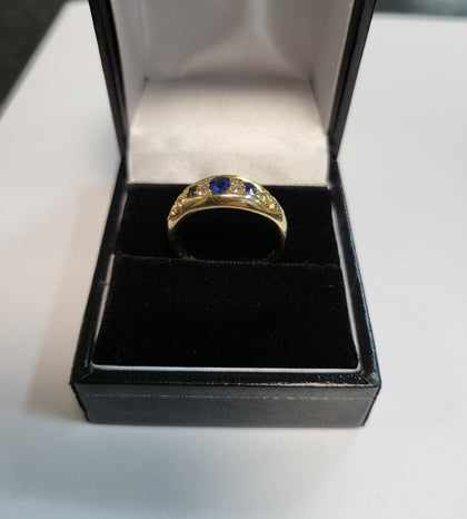 18ct Yellow Gold Ring With Clear And Blue Stones - 4.40G - Size O