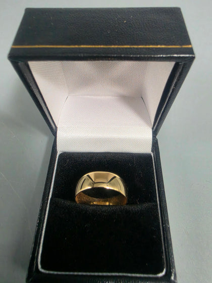 9CT Gold Ring wedding band 2.7G Size Q
