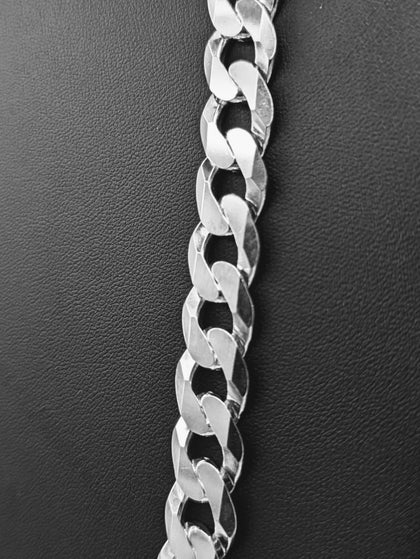 925 SILVER HALLMARK, HEAVY CURBED CHAIN W/ LOBSTER LOCK, 28