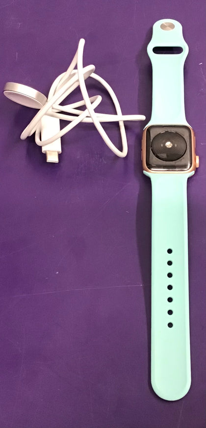 Apple Watch SE 40mm Rose Gold Body