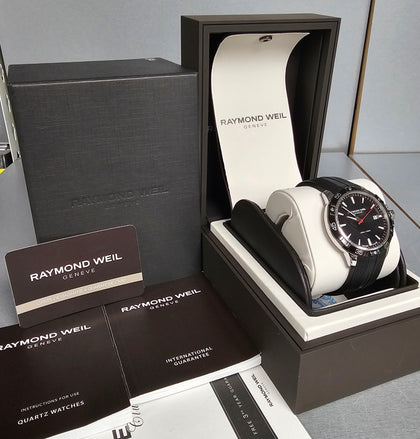 Raymond Weil Tango 300 Mens Watch 8160-SR1-20001