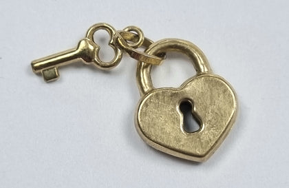 9ct Gold Padlock pendant /Charm