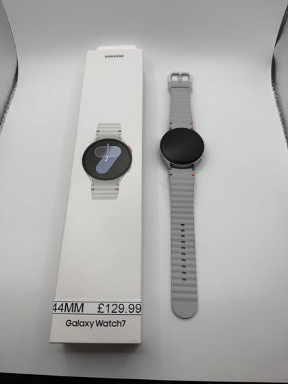 Samsung Watch 7 - Boxed - 44mm  - silver