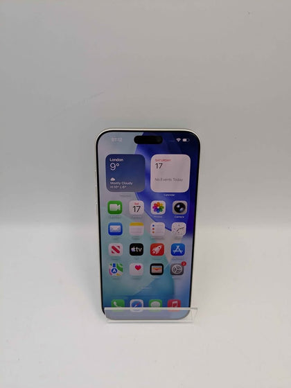 Apple iPhone 17 Pro Max (A3526) 256GB, Silver, Unlocked, Boxed With Charging Wire.