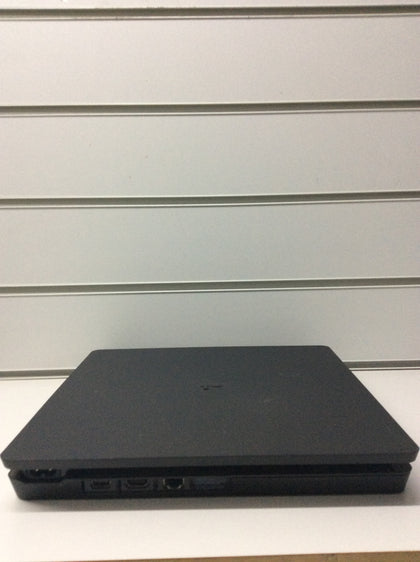 PlayStation 4 Slim + Pad