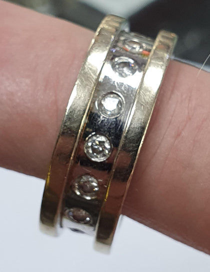 14ct Men's White Gold Diamond Ring Size V -LEYLAND.