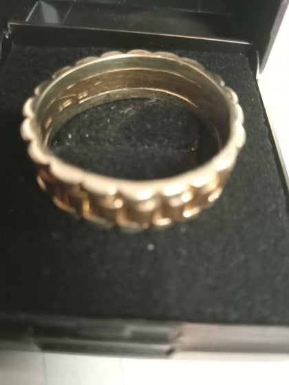 2 tone 9 Karat gold ring