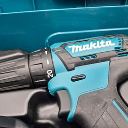 Makita 12V CXT 2-Piece Cordless Tool Kit – HP333D Drill Driver & TD110D Impact Driver – 2x 2.0Ah Batteries & Charger