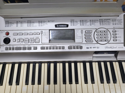 Yamaha DGX-300 - 76-key portable grand digital keyboard - With stand