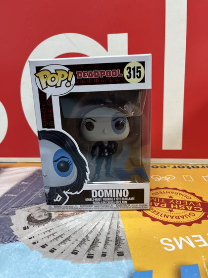 Deadpool Domino Pop Vinyl