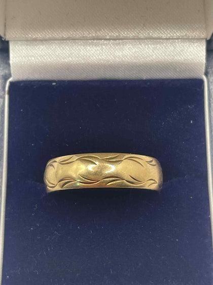 9ct Gold Ring - v