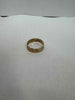 9ct gold ring (size R) (2.93g)