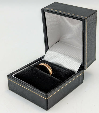 22CT 916 HALLMARKED, YELLOW GOLD, PLAIN BAND, SIZE:M / 6.5, 3.94G, BOXED