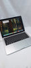 MacBook Pro 13,3 Netbook - Intel i5-6287U - 8GB Ram - 256GB SSD - TouchBar - 13" LED Screen - Space Grey