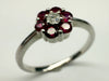 9ct white gold flower ring size Q