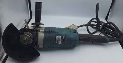 Makita GA7020 110v Angle Grinder 7