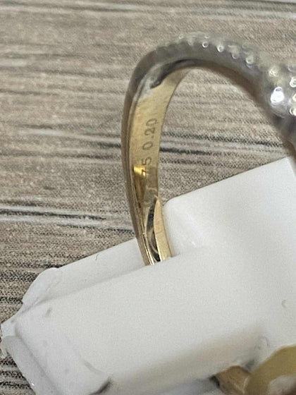 9ct Gold Ring (Size O) Apx 1.95g