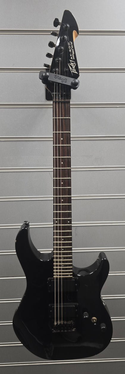 Peavey AT-200 Auto-Tune Electric Guitar, Black