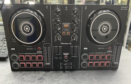 Pioneer DDJ-200 2-Channel Double Deck Smart DJ Controller Black