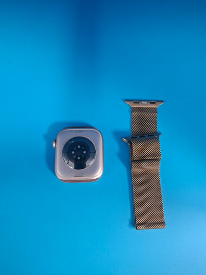 Apple Watch Series 10 - 46mm Rose Gold Aluminium Case..