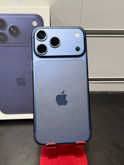 ** LIKE NEW ** Apple iPhone 17 Pro Max (A3526) 512GB Deep Blue, Unlocked