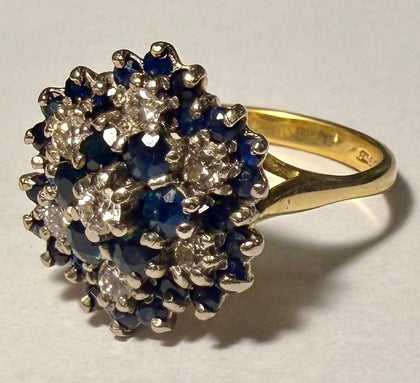 18CT Gold Diamond Cluster Ring Size M 1/2