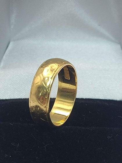 22CT Yellow Gold Band - 5.4g - Size K Hallmarked