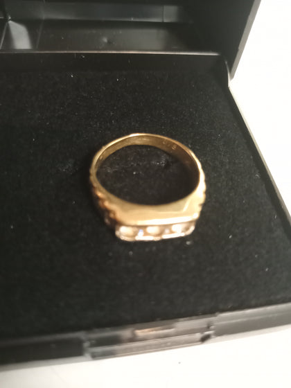 9 Karat gold ring