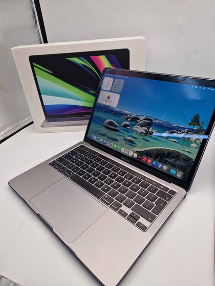 **DEAL** MacBook Pro 17,1 - M1 (8-CPU 8-GPU) - 8GB Ram - 256GB SSD - 13