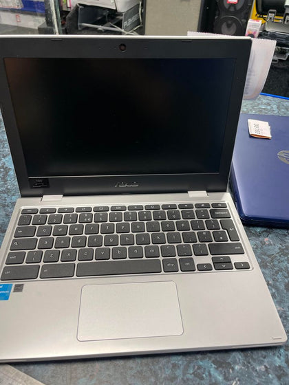 Asus Chromebook 4GB Ram 64GB Storage 11.6