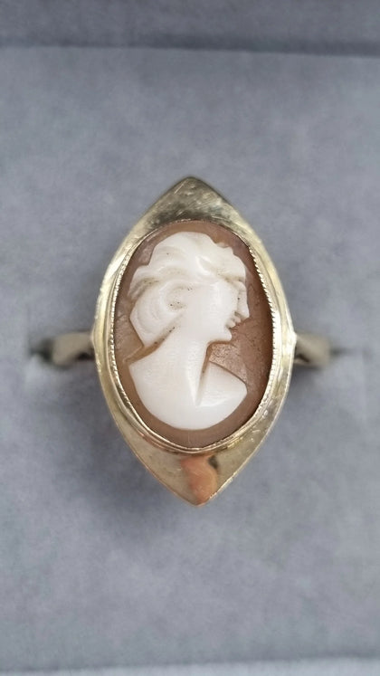 9ct gold cameo ring size n1/2