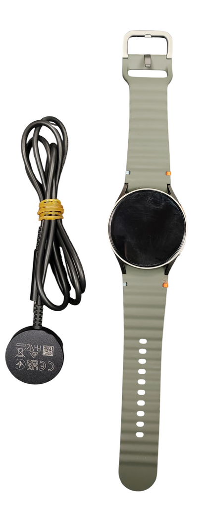 Samsung Watch Series 7 40mm GPS - Green silicone strap  **Unboxed**